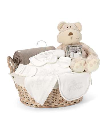 484435001_WTTW_Premium-Hamper_in-basket