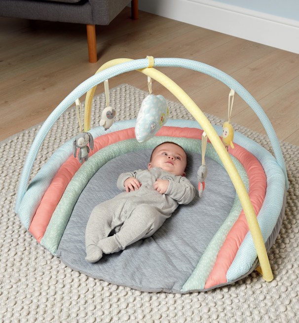 7588HS101_RAINBOW_PLAYMAT_HERO_03-01